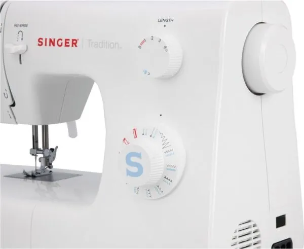 SINGER TRADITION 2259 – Image 2