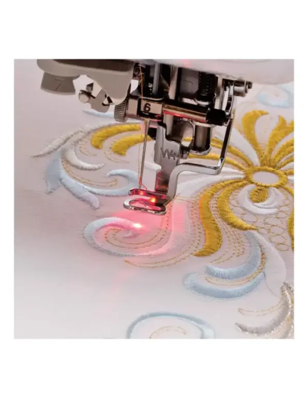 Pied Brother Broderie avec pointeur LED – Image 2